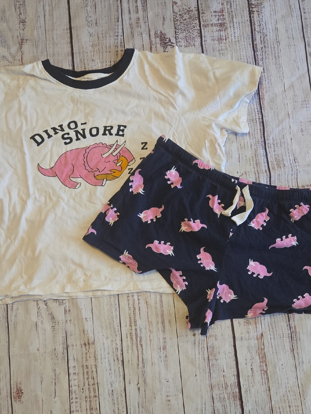 Forever 21 Dinosaur Pajama Set Juniors SZ Medium